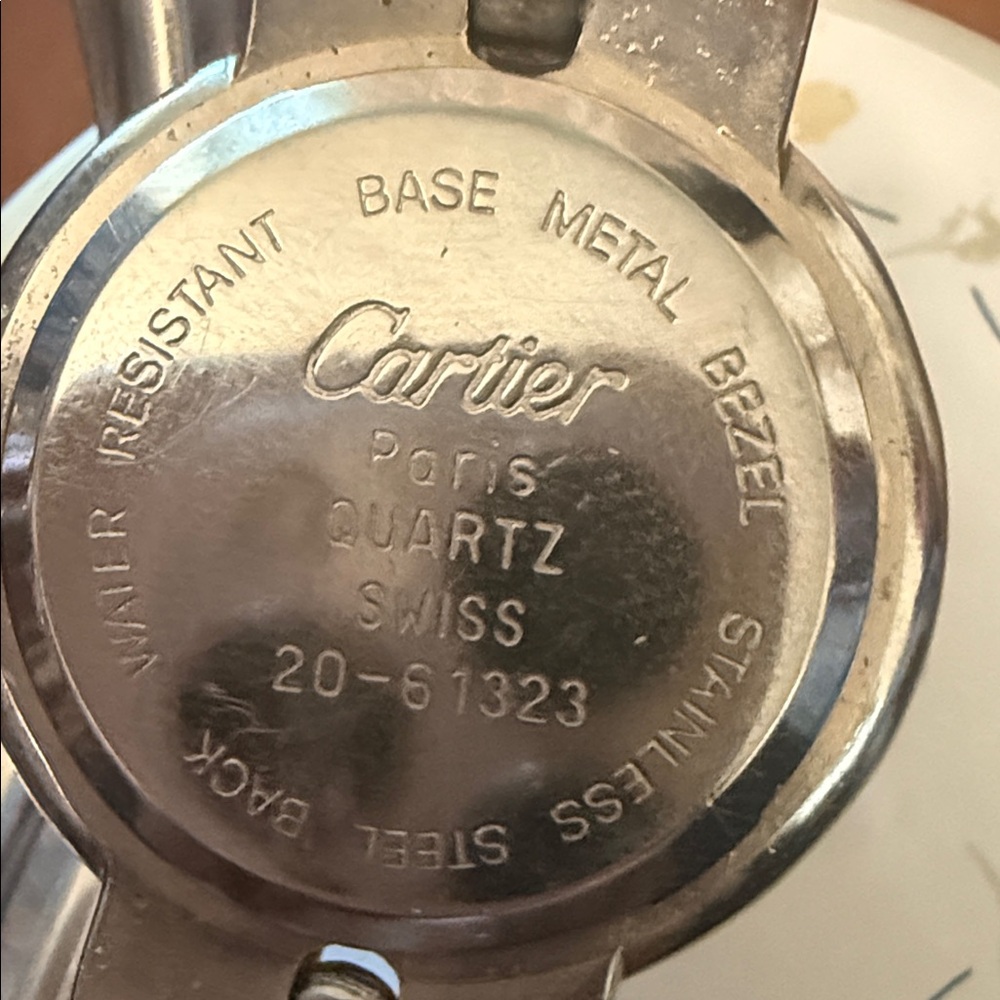Elegant Cartier Gold and Silver Watch Set (replicas) - Picture 2 of 5